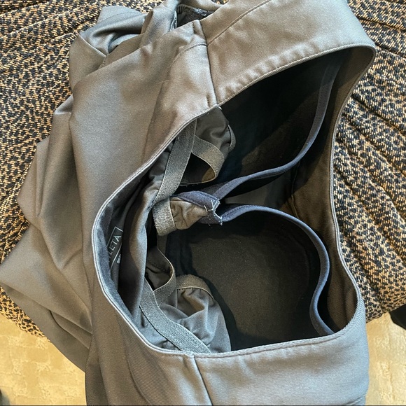 Athleta Brown Activewear Top With Built-In Bra Size 36D - Picture 15 of 16